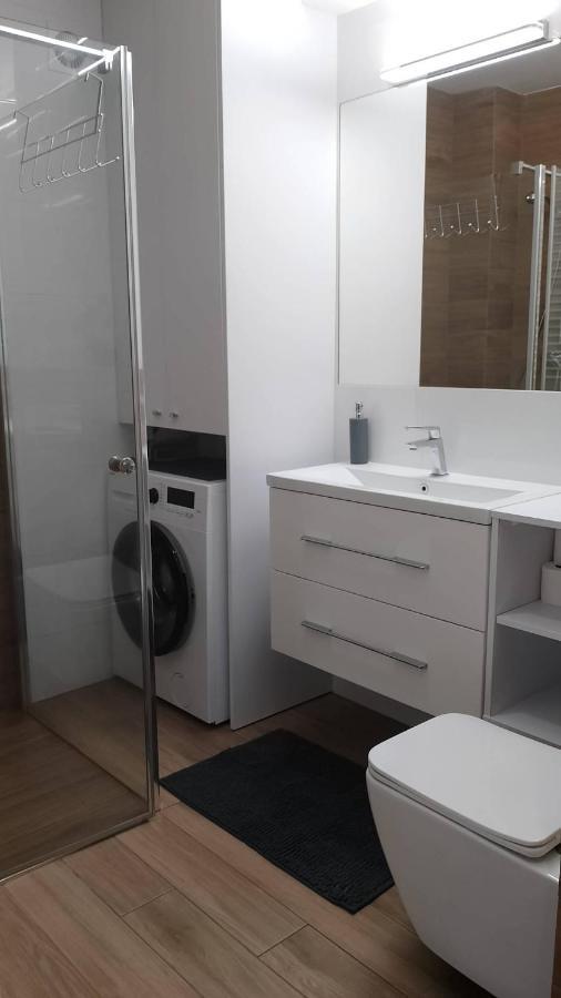 Apartament Zalesie Z Tarasem Lubiń Extérieur photo