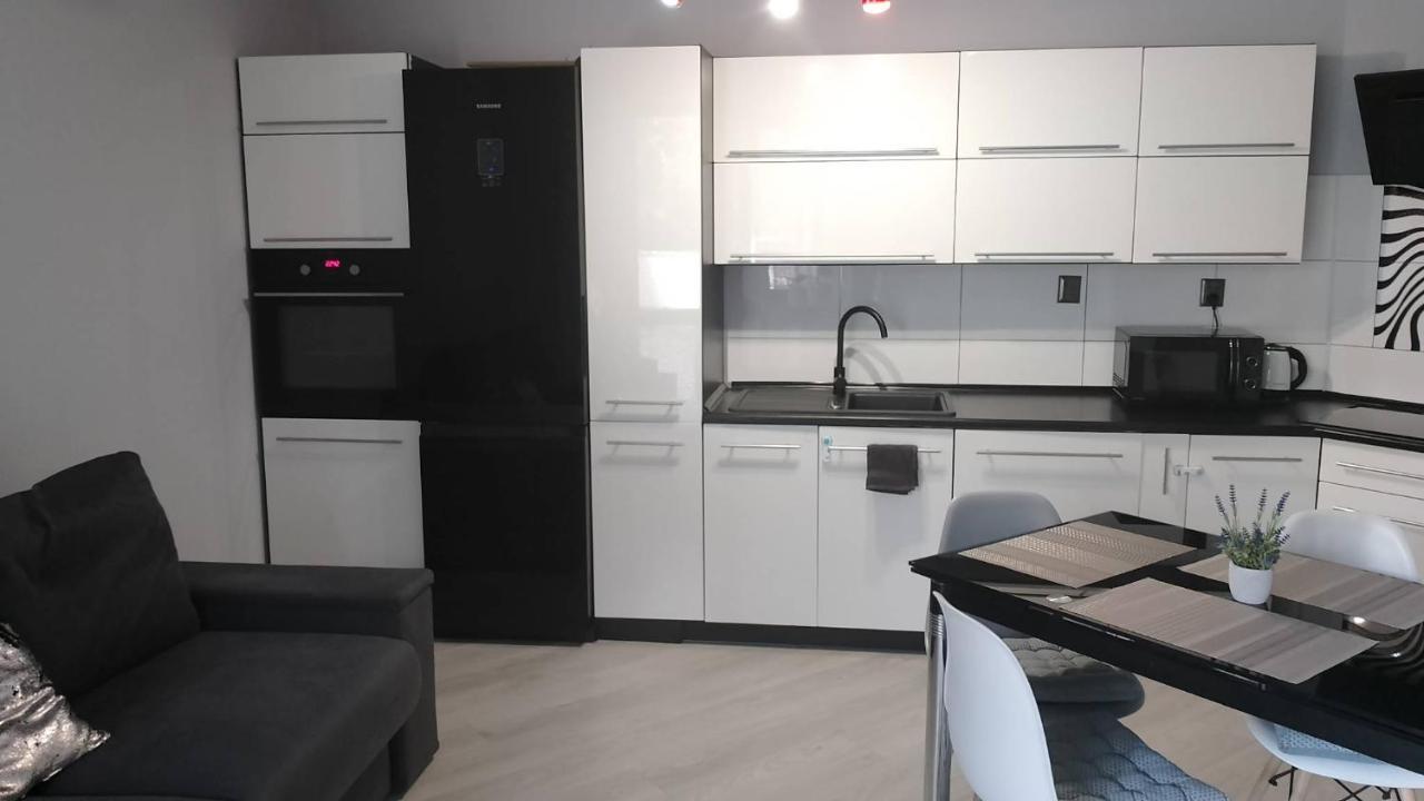 Apartament Zalesie Z Tarasem Lubiń Extérieur photo