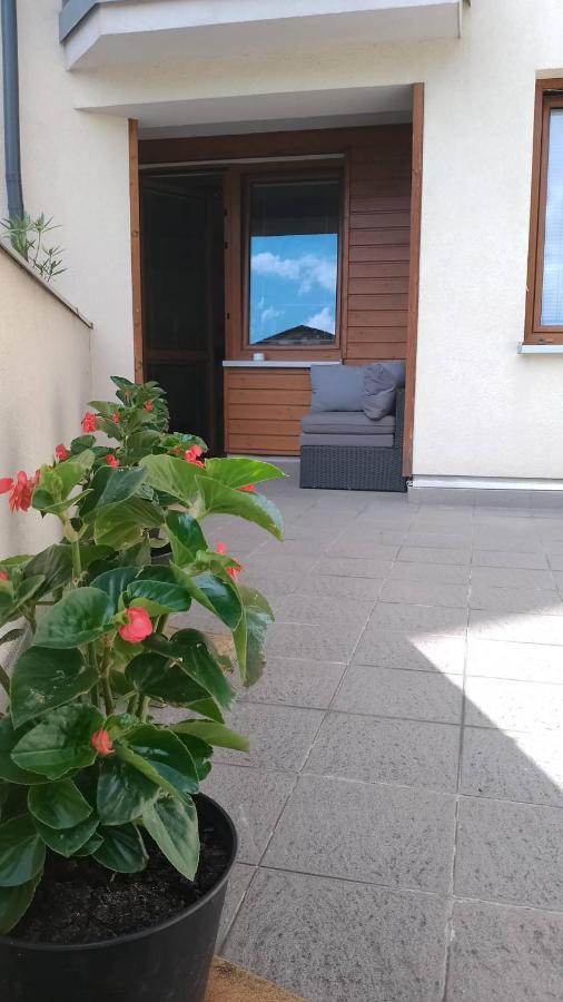 Apartament Zalesie Z Tarasem Lubiń Extérieur photo